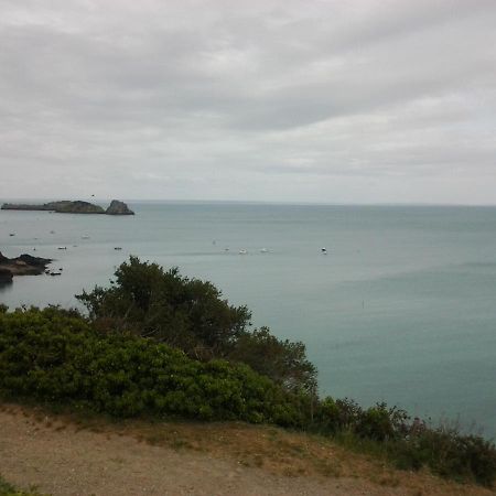 Appartement Rue Georges V - Port De La Houle 캉칼 외부 사진