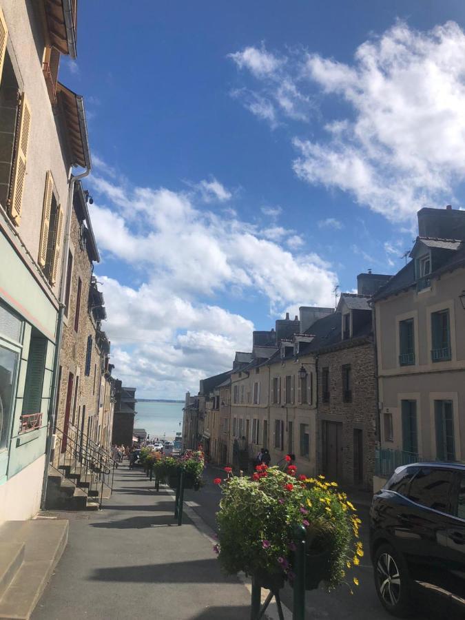 Appartement Rue Georges V - Port De La Houle 캉칼 외부 사진